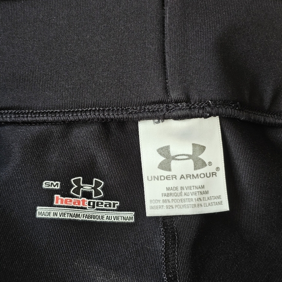Under Armour HeatGear Running Shorts, Black and Pink And White, Size Small - Picture 6 of 9